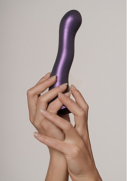 Ultra Soft Silicone Curvy G-Spot Dildo - 7\'\' / 17 cm