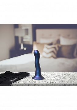 Ultra Soft Silicone Curvy G-Spot Dildo - 7\'\' / 17 cm